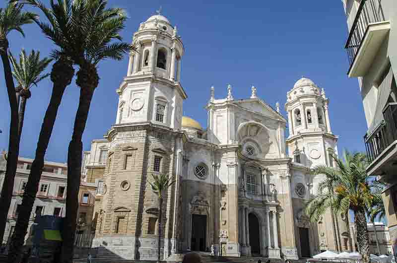 Cádiz 05 - catedral de la Santa Cruz de Cádiz.jpg